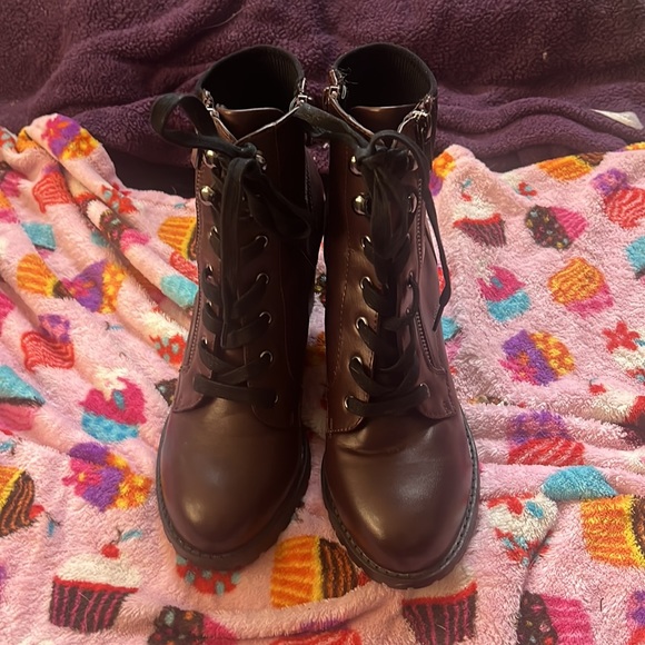 Simply Vera vera wang boots - Picture 2 of 9